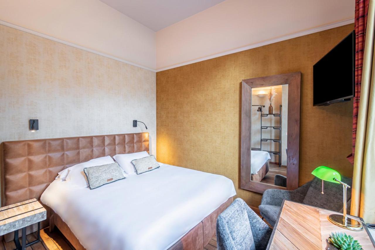 Hotel Des Comtes Дюрбюи Экстерьер фото