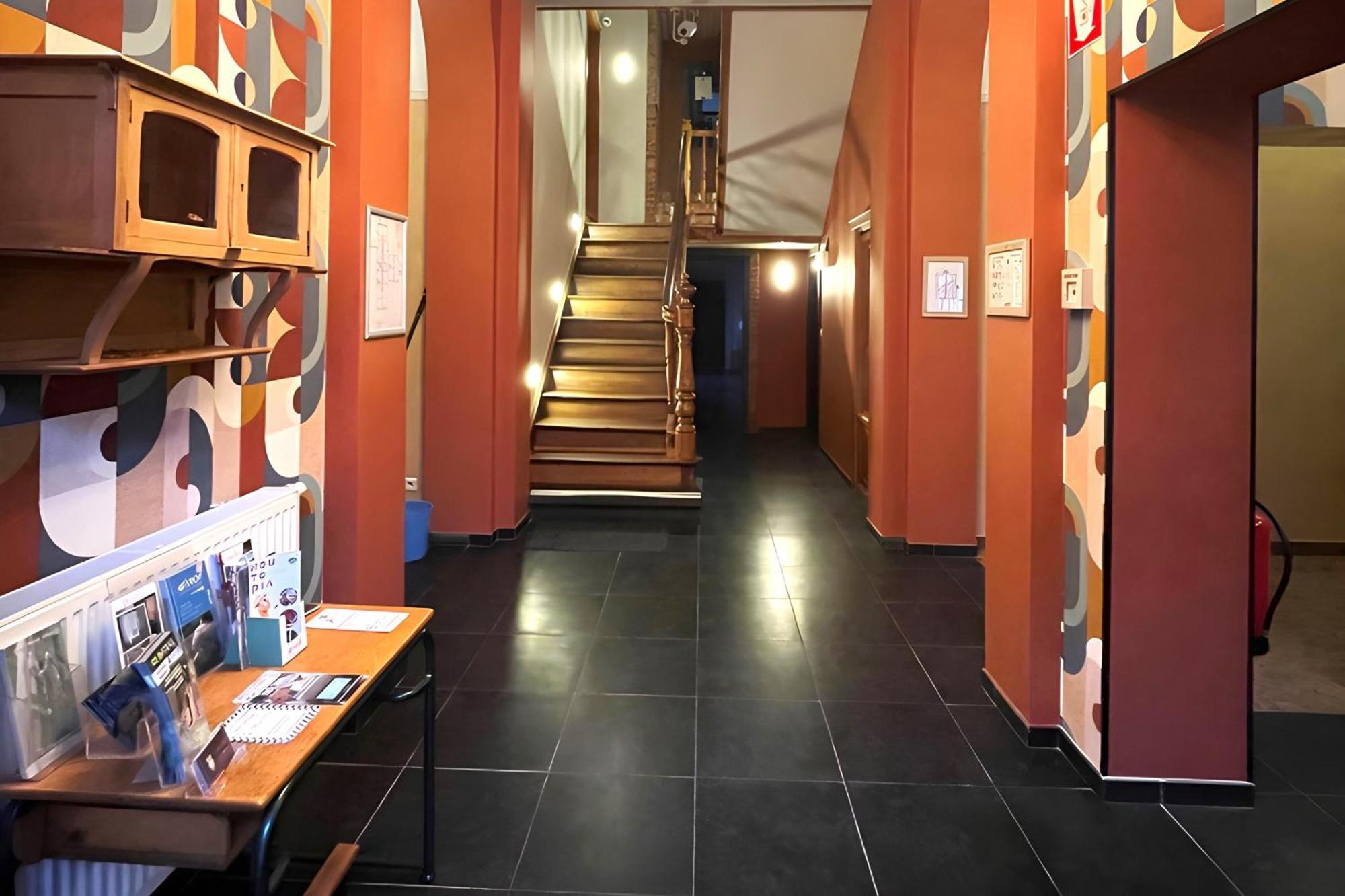 Hotel Des Comtes Дюрбюи Экстерьер фото
