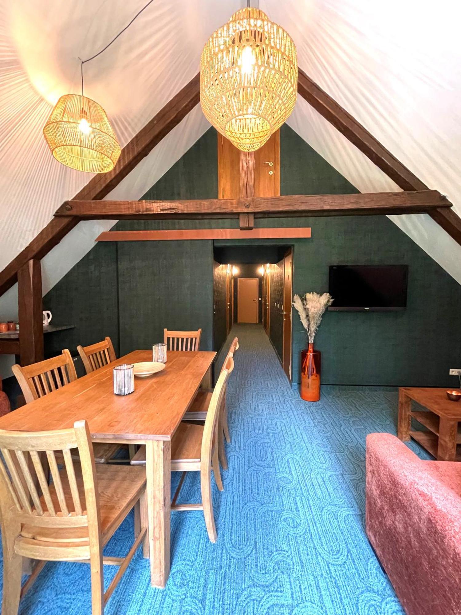 Hotel Des Comtes Дюрбюи Номер фото